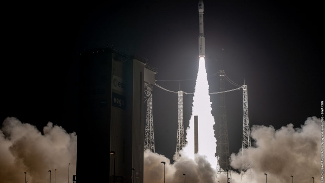 Во Французской Гвиане состоялся неудачный запуск ракеты-носителя Vega