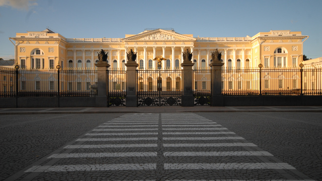 Задержан вандал, разукрасивший стены Русского музея