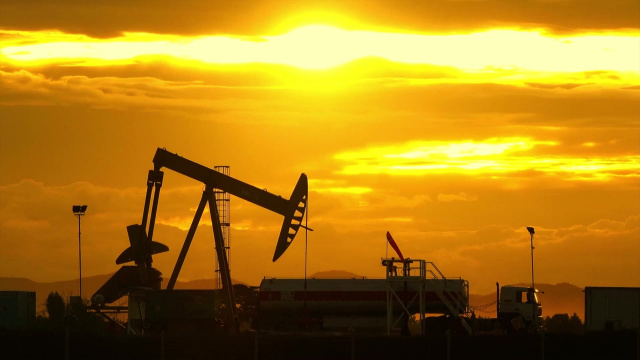 Саудовская Аравия опровергла желание подорвать добычу сланцевой нефти в США