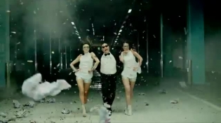 Gangnam Style бьет рекорды