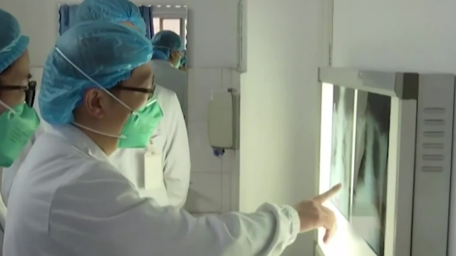 В Китае озвучили сроки начала второй волны коронавируса 