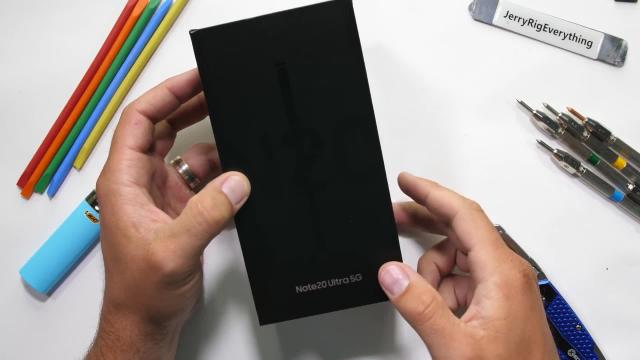 Смартфон Samsung Galaxy Note 20 Ultra успешно прошел проверку на прочность
