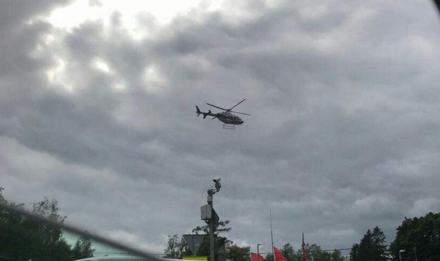 На Выборгском массовое ДТП с перевертышем: за пострадавшим прилетал вертолет