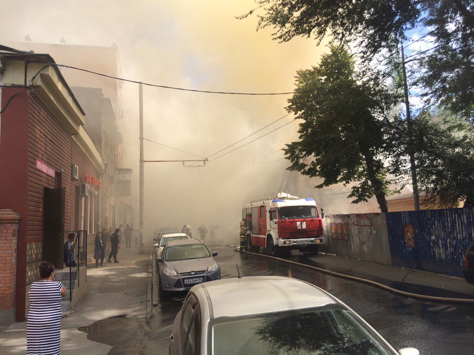 Страшный пожар в центре Ростова попал на видео