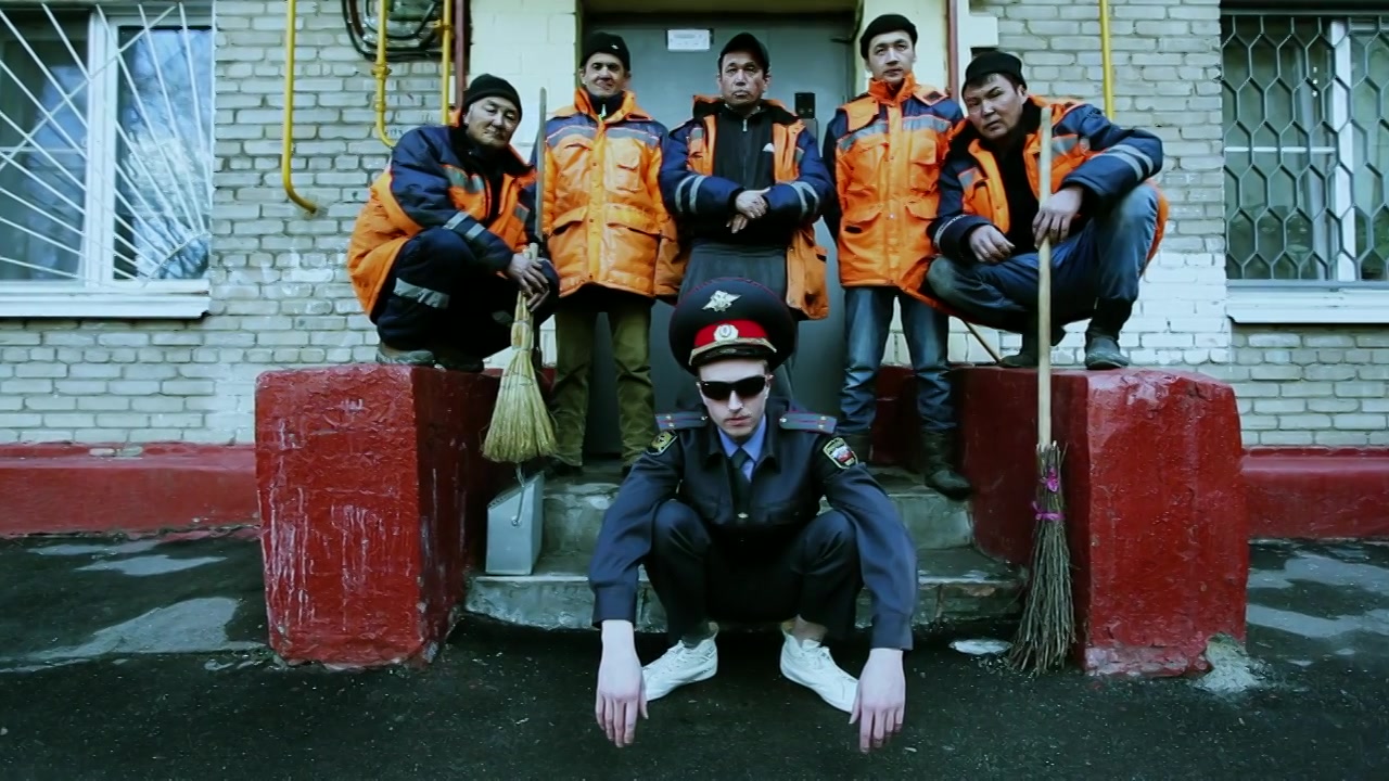 Московские таджики перепели хит группы "Грибы" - "Тает лед"