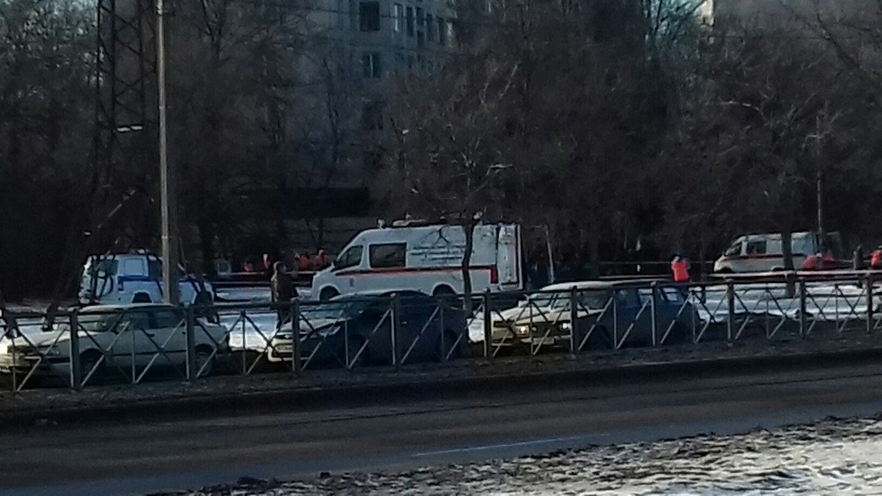 На Орджоникидзе прорвало трубу с кипятком: есть пострадавшие