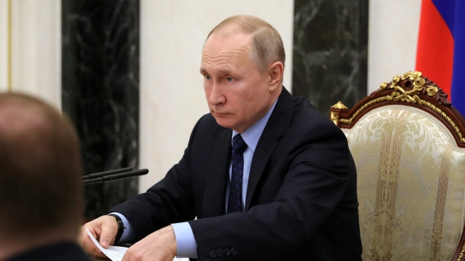 Путин пообщался с главой Евросовета на тему использования вакцины "Спутник V"