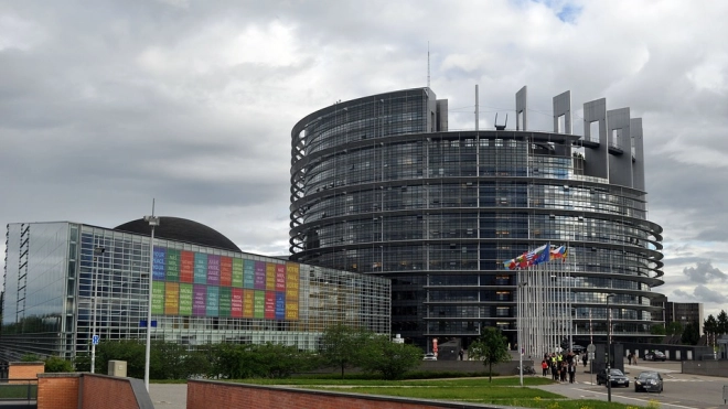 Европарламент утвердил доклад об ужесточении политики в отношении РФ