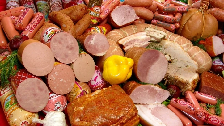 Роспотребнадзор опубликовал список блюд, запрещенных в школьных столовых