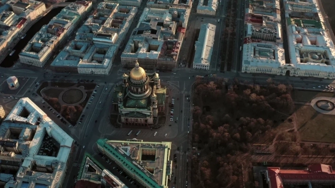 Петербург стал одним из самых популярных направлений для туристов в ноябрьские праздники