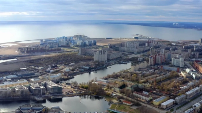 "Газпром" выкупил почти 10 га на намыве Васильевского острова у Renaissance Development  
