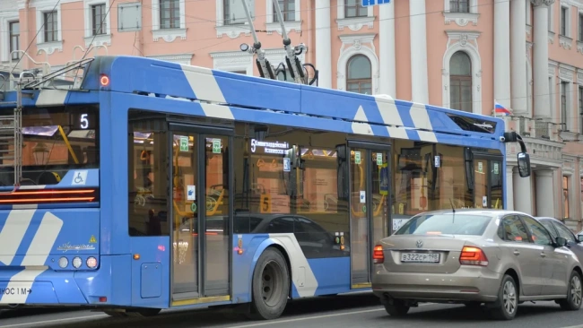 В Петербурге отмечают 85-летие троллейбусного движения 