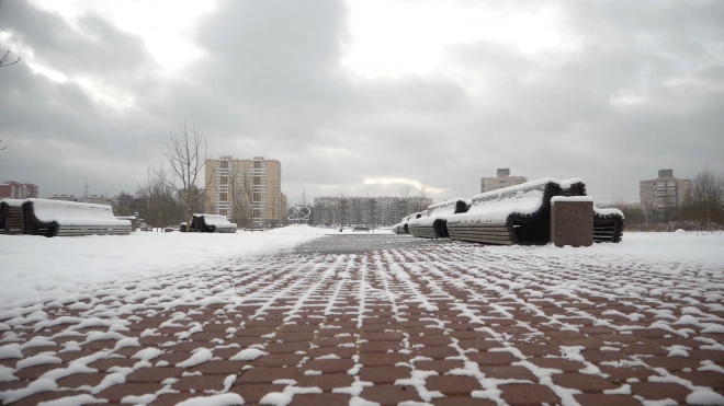 В Петербурге продлён "желтый" уровень опасности из-за погоды