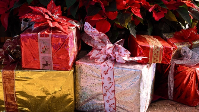 Стало известно, во сколько петербургским родителям обойдется сладкий подарок на Новый год