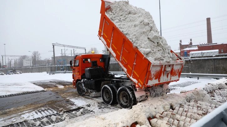 В Петербурге появятся три новых снегоплавильных пункта 