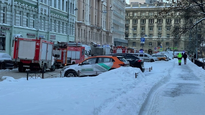Последствия пожара на Смоленской улице: погиб человек, еще четверо попали в больницу