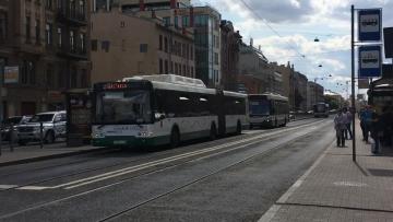 В Петербурге увеличат количество автобусов до кладбищ в Вербное воскресенье