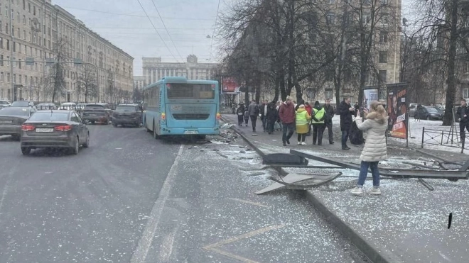 Водитель автобуса, насмерть сбивший женщину на Варшавской улице, стал подозреваемым