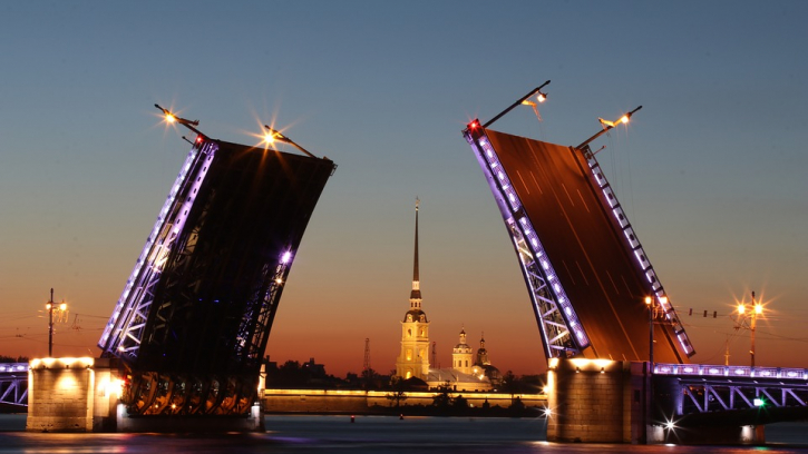 Во время репетиций парада ВМФ пройдет внеплановая разводка мостов Во время репетиций парада ВМФ пройдет внеплановая разводка мостов