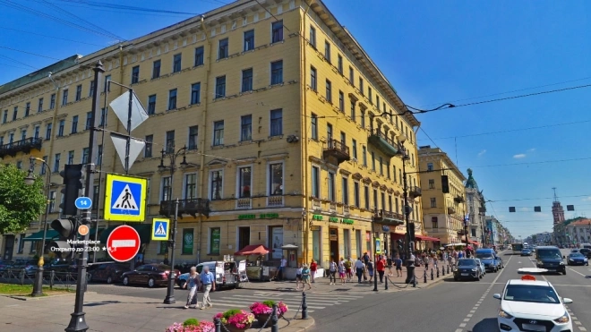 Власти Петербурга закрывают историческую аптеку на Невском проспекте