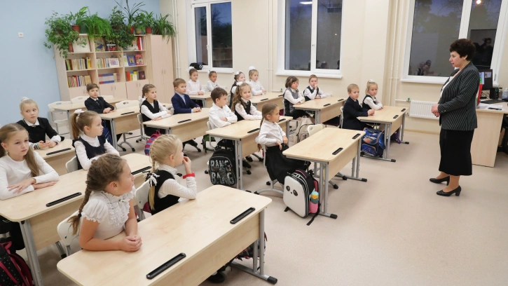 В Сестрорецке в школе №434 после капремонта начались занятия 
