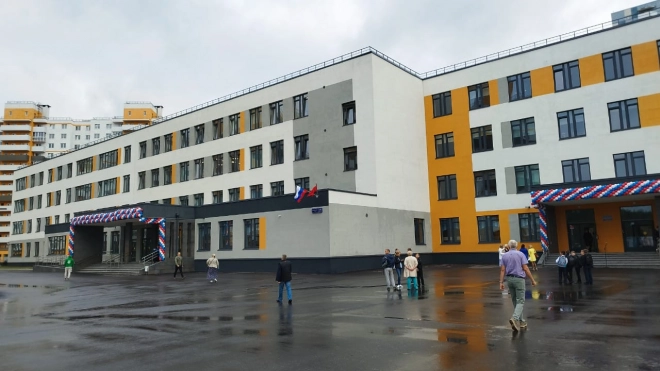 В День знаний в Парголово открылось новое здание школы №475