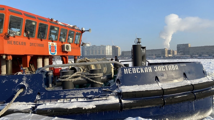 В преддверии зимнего сезона ледокол "Невская Застава" отправился на диагностику 