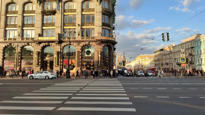 Открытие Дома книги ограничит движение транспорта в центре Петербурга