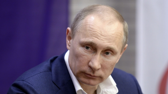 На форуме в Петербурге Путин одобрил идею депутатов об ограничении использования иностранных слов