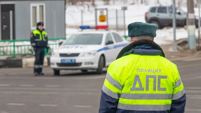 Полиция Всеволожского района задержала мужчину, который наехал на квадроцикле на сотрудника ГИБДД