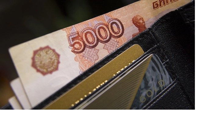 ЦБ: в России снижается качество фальшивых денег 