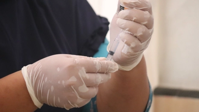 Более 1,9  млн петербуржцев завершили цикл вакцинации от COVID-19