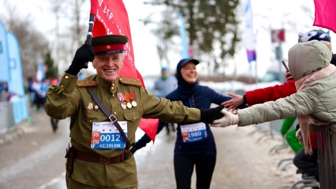 В 55-м марафоне "Дорога жизни" в Петербурге поучаствовали 4,5 тыс. человек