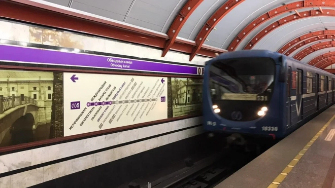 С 1 сентября поезда в петербургском метро будут ходить чаще