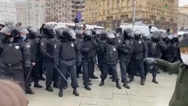 В Москве перекрыли Манежную площадь