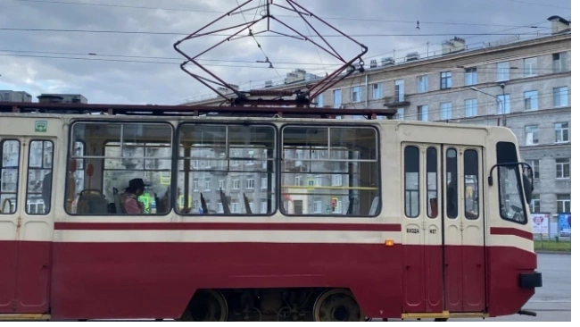 Движение трамваев № 25, 43, 45, 49 восстановили после аварии на Бухарестской