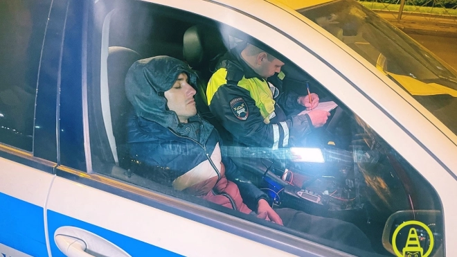 В Кудрово задержали неадекватного водителя, который хранил наркотики в  авто