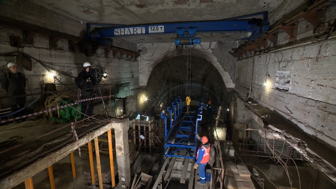 На станции метро "Чернышевская" начался новый этап реконструкции
