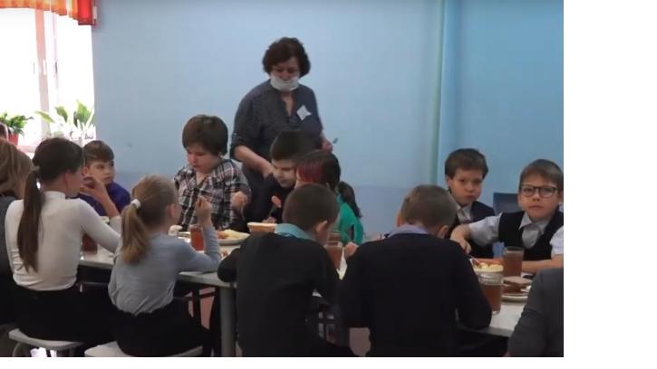 Роспотребнадзор Ленобласти рассказал о важности общественного контроля за питанием школьников