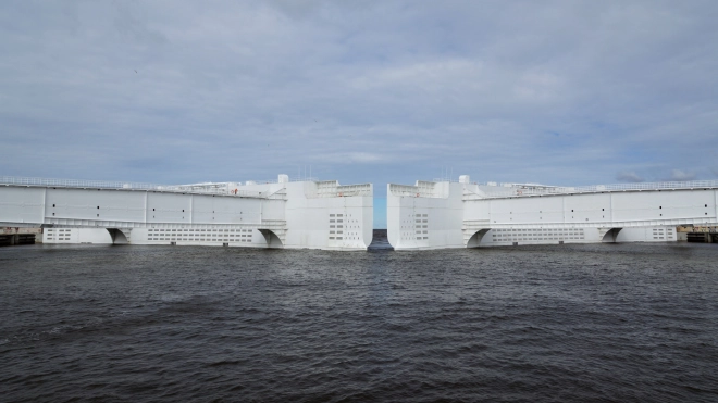 За 10 лет петербургская дамба предотвратила 26 наводнений