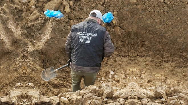 Археологи считают найденное поисковиками захоронение в Новой Буре старинным кладбищем
