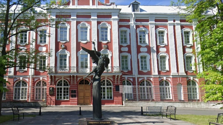 В Петербурге утвердили эскиз будущего памятника Уварову у СПбГУ