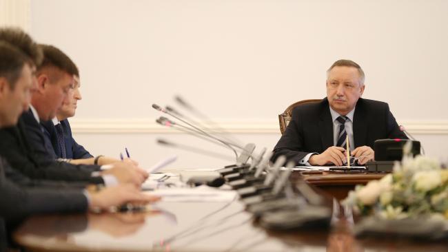 Губернатор Петербурга подвел итоги рабочей недели