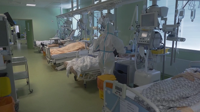 В Подмосковье занято 10 тыс. коек для пациентов с ковидом