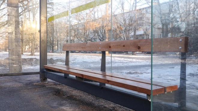 Более 800 инновационных остановок общественного транспорта установят в Петербурге за год 