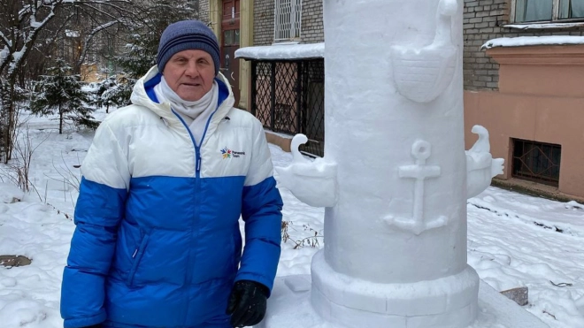 Автор Ростральной колонны из снега рассказал о своем 10-летнем хобби