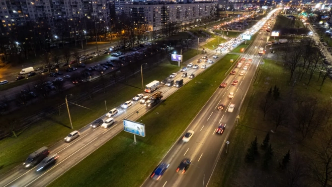 В 2023 году около 40 петербургских улиц получат современные системы освещения