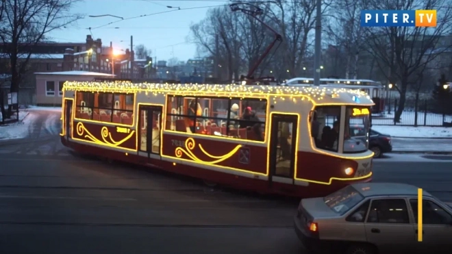 На дороги Петербурга вышли "Волшебные трамваи"