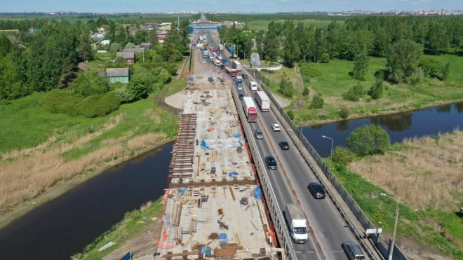 Сроки реконструкции моста в Ям-Ижоре на трассе М-10 продлили до конца лета