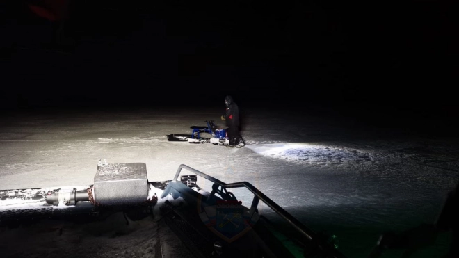 На Ладожском озере в темноте потерялся рыбак